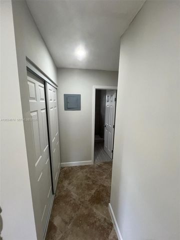 813 SW 29th Street, Fort Lauderdale, FL 33315