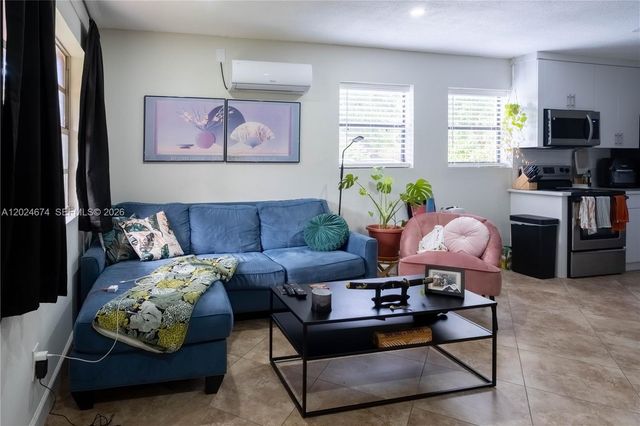 813 SW 29th Street, Fort Lauderdale, FL 33315