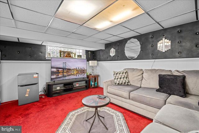 2801 SHIPLEY RD, Philadelphia, PA 19152