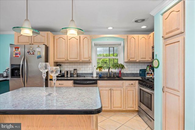 2801 SHIPLEY RD, Philadelphia, PA 19152