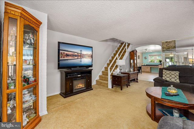 2801 SHIPLEY RD, Philadelphia, PA 19152
