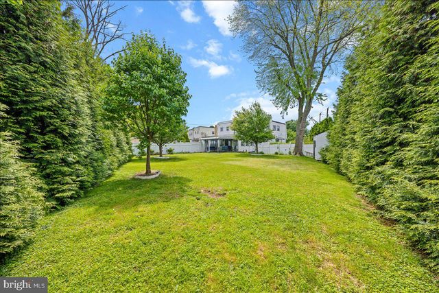 2801 SHIPLEY RD, Philadelphia, PA 19152