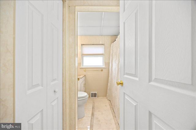 2801 SHIPLEY RD, Philadelphia, PA 19152