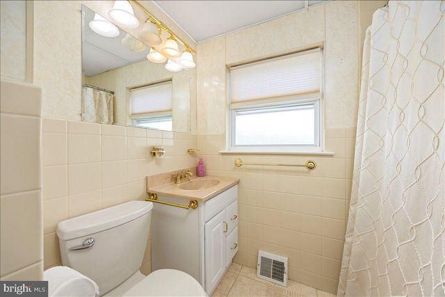 2801 SHIPLEY RD, Philadelphia, PA 19152