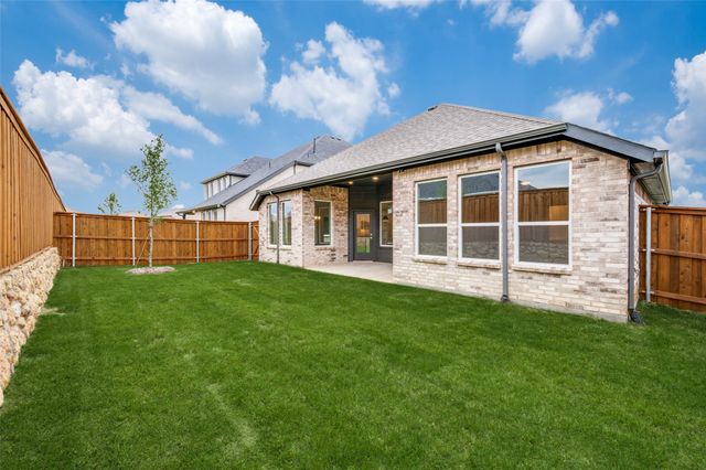 4105 Blackbird Avenue, Little Elm, TX 75068