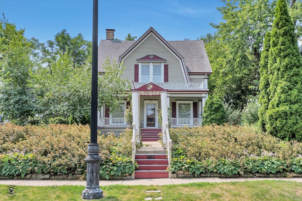 662 Glenwood Avenue, Joliet, IL 60435