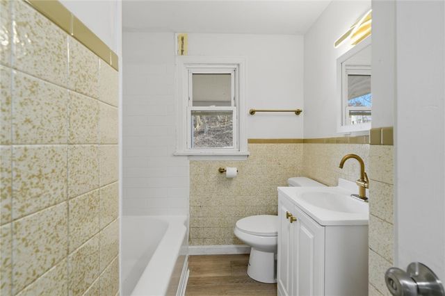 923 Craig St, Mckeesport, PA 15132