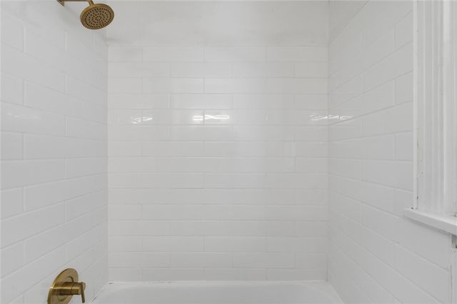 923 Craig St, Mckeesport, PA 15132