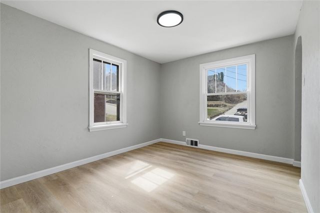 923 Craig St, Mckeesport, PA 15132