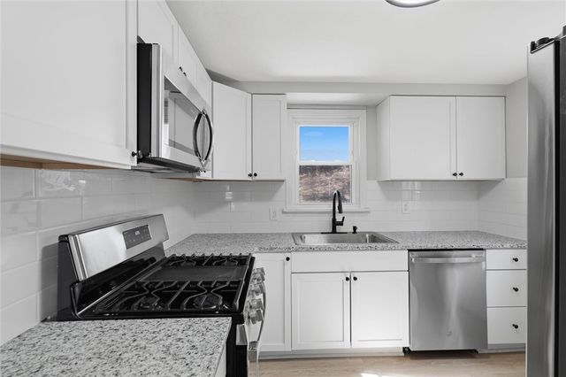 923 Craig St, Mckeesport, PA 15132