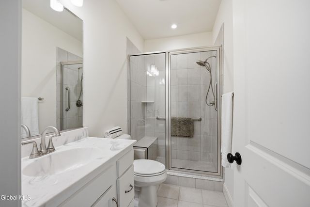 24 Wetherby Court, Colonie, NY 12047