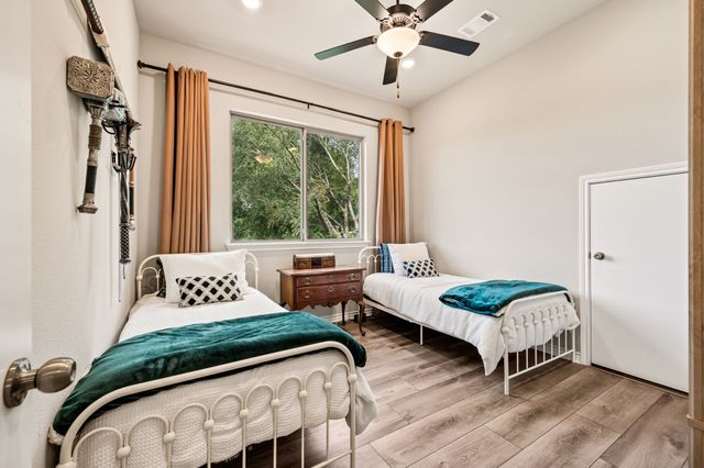 1518 Shoreline Drive, Mabank, TX 75143