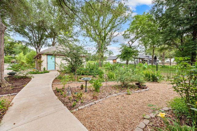 1518 Shoreline Drive, Mabank, TX 75143