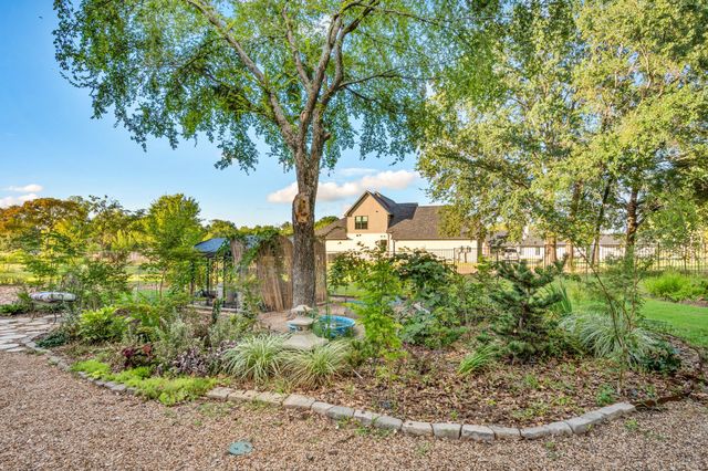 1518 Shoreline Drive, Mabank, TX 75143