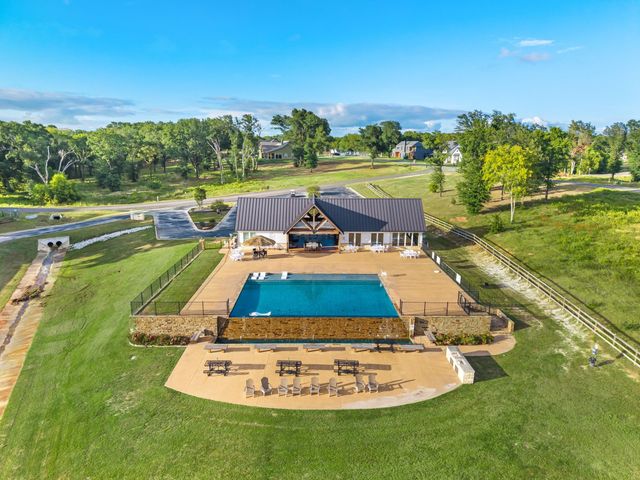 1518 Shoreline Drive, Mabank, TX 75143