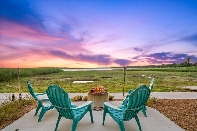 1518 Shoreline Drive, Mabank, TX 75143