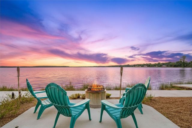 1518 Shoreline Drive, Mabank, TX 75143