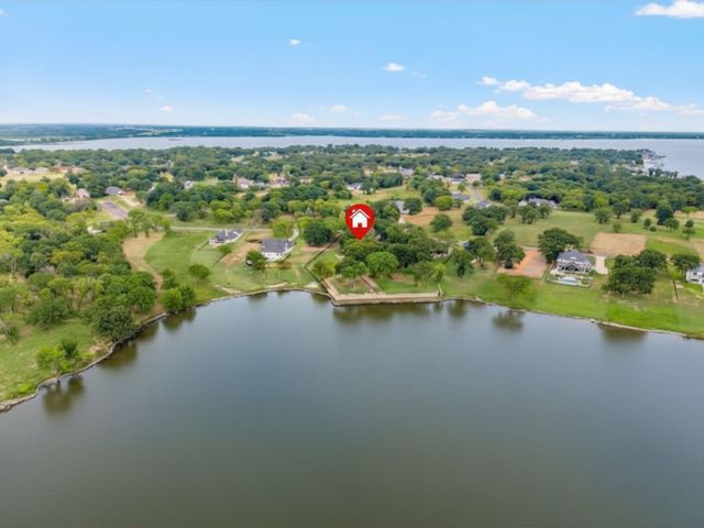 1518 Shoreline Drive, Mabank, TX 75143