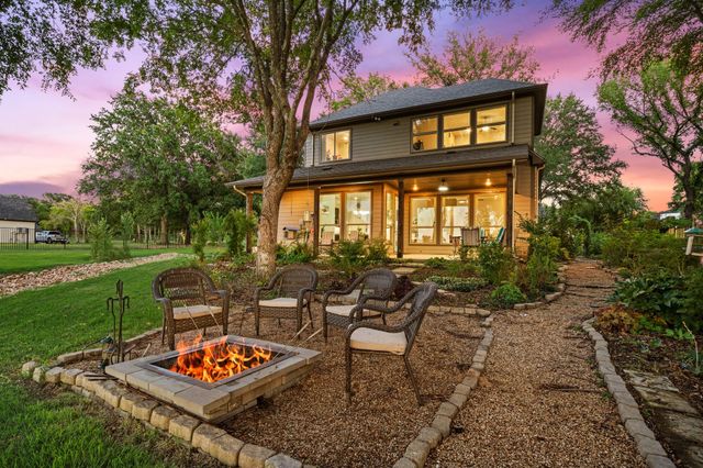 1518 Shoreline Drive, Mabank, TX 75143