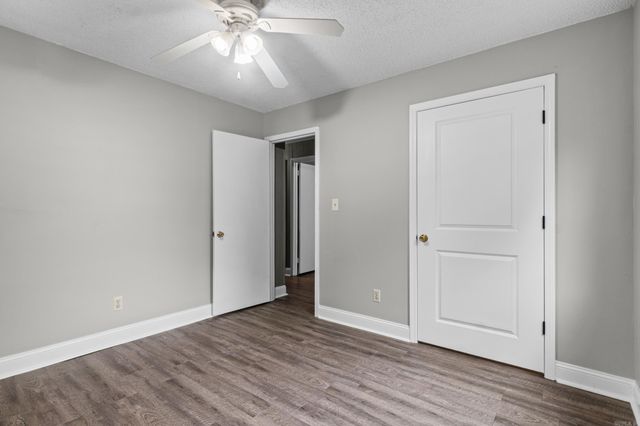2 Evergreen Dr., Searcy, AR 72143