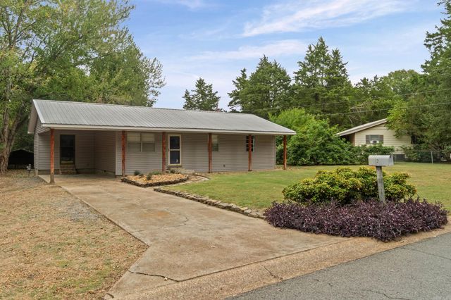 2 Evergreen Dr., Searcy, AR 72143