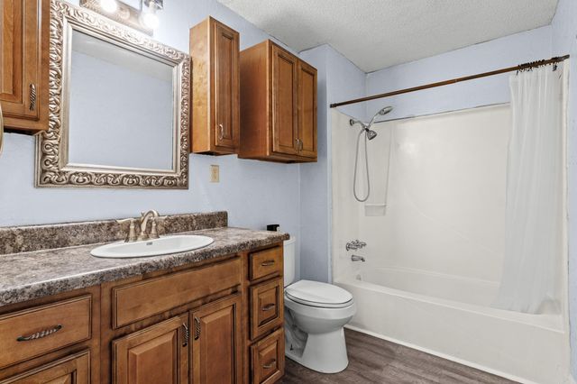 2 Evergreen Dr., Searcy, AR 72143