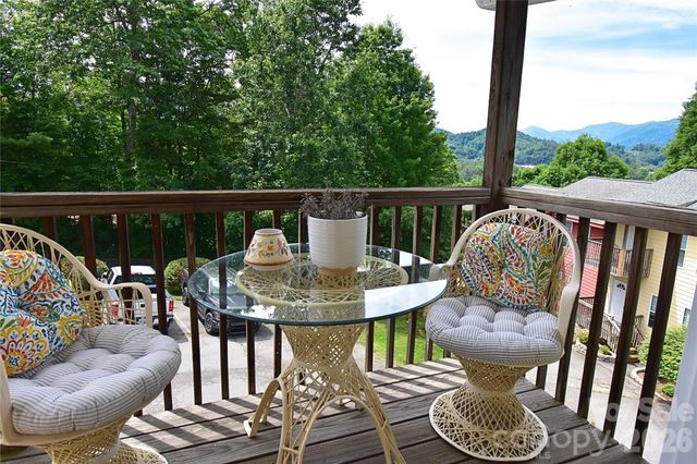 145 Lincoln Park Road G, Burnsville, NC 28714