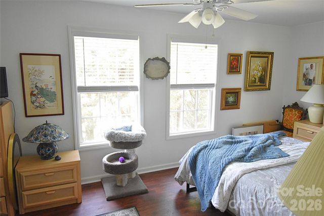 145 Lincoln Park Road G, Burnsville, NC 28714
