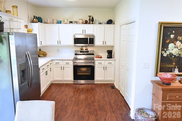 145 Lincoln Park Road G, Burnsville, NC 28714