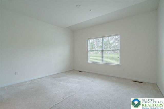 5127 Dogwood Trail, Upper Macungie Twp, PA 18104