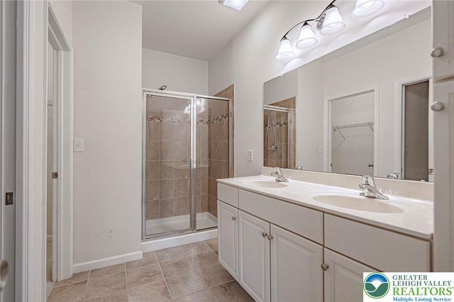 5127 Dogwood Trail, Upper Macungie Twp, PA 18104