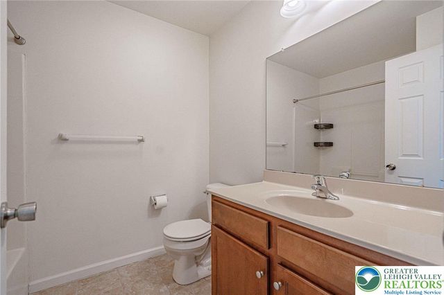5127 Dogwood Trail, Upper Macungie Twp, PA 18104