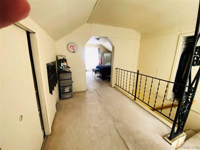 17334 Sprenger Avenue, Eastpointe, MI 48021