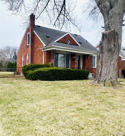 17334 Sprenger Avenue, Eastpointe, MI 48021