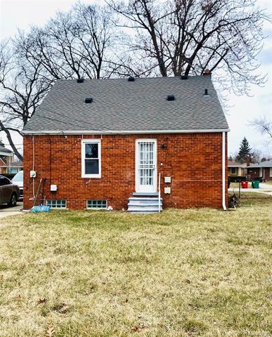 17334 Sprenger Avenue, Eastpointe, MI 48021