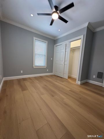 162 Fox Street 2nd, Bridgeport, CT 06605