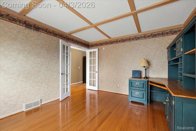 1672 Devonshire Drive, Troy, MI 48098