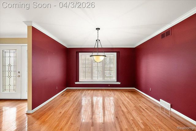 1672 Devonshire Drive, Troy, MI 48098