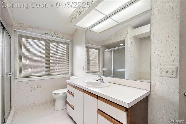 1672 Devonshire Drive, Troy, MI 48098