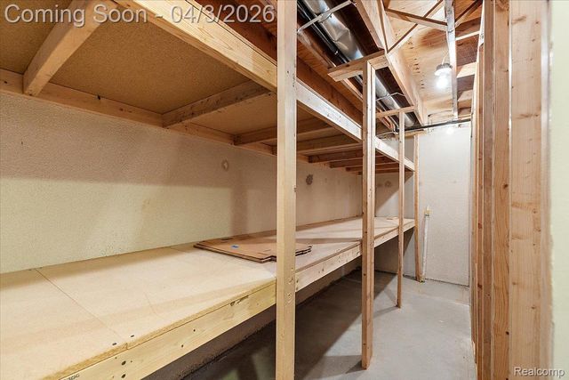 1672 Devonshire Drive, Troy, MI 48098