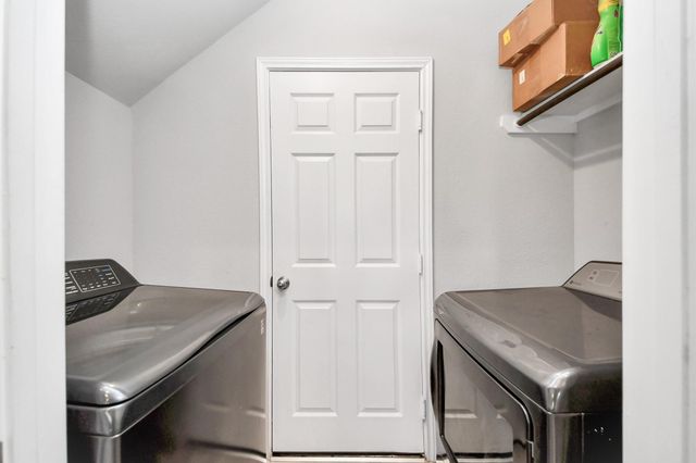 13323 Colina Meadows Lane, Houston, TX 77048