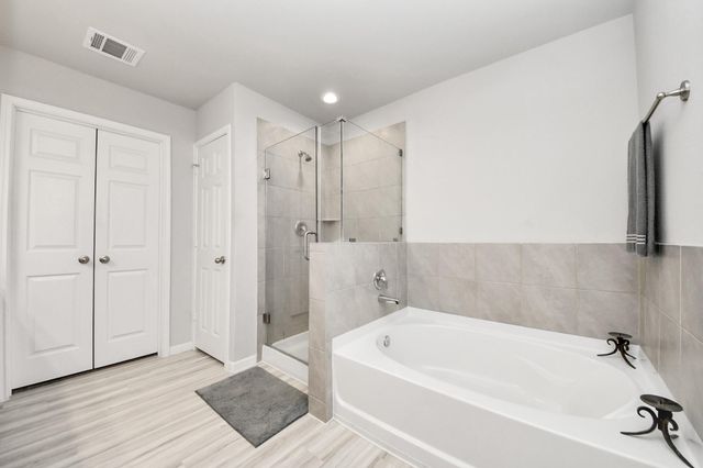 13323 Colina Meadows Lane, Houston, TX 77048