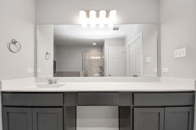 13323 Colina Meadows Lane, Houston, TX 77048