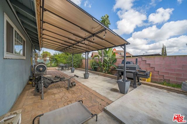 424 E Moorehaven Drive, Carson, CA 90746