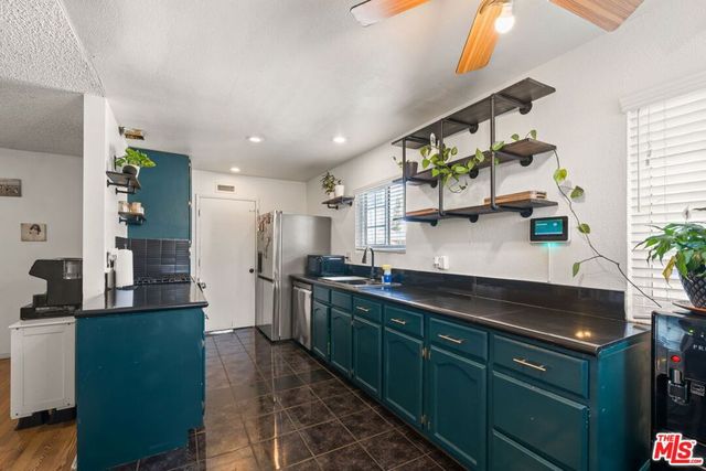 424 E Moorehaven Drive, Carson, CA 90746