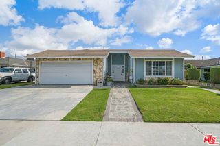 424 E Moorehaven Drive, Carson, CA 90746