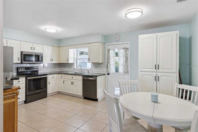 307 CORONADO COURT, Lakeland, FL 33809