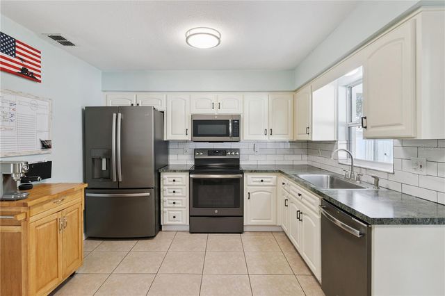 307 CORONADO COURT, Lakeland, FL 33809
