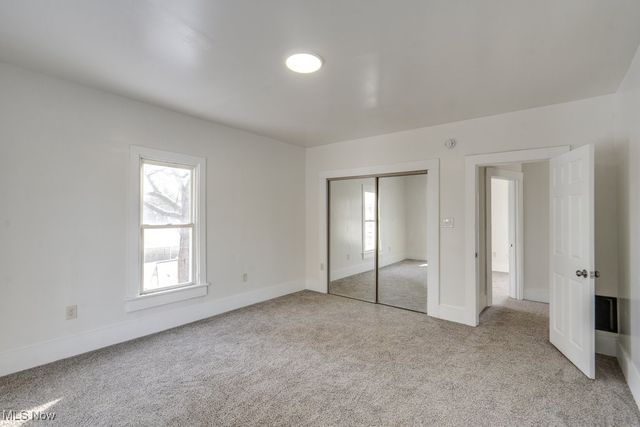 155 W Walnut Street, Wadsworth, OH 44281