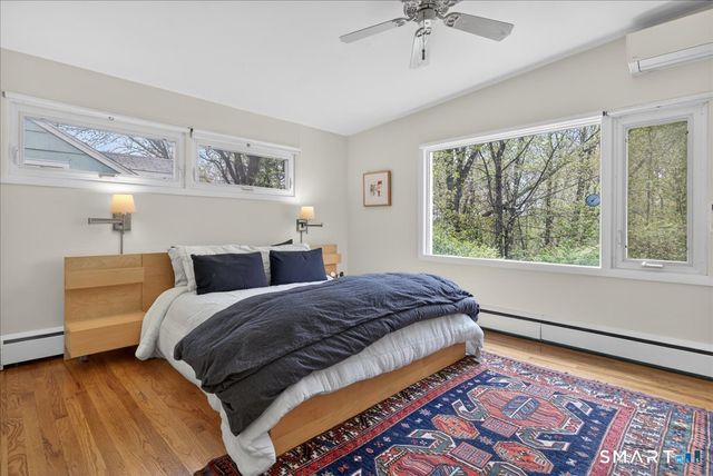 122 Corbin Road, Hamden, CT 06517